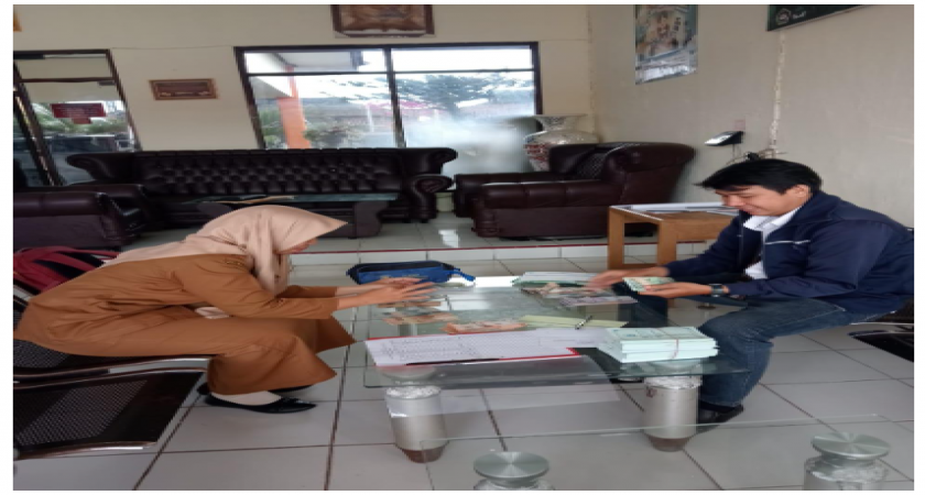 Penguatan Duta Literasi Keuangan di SMPN 1 Purwojati